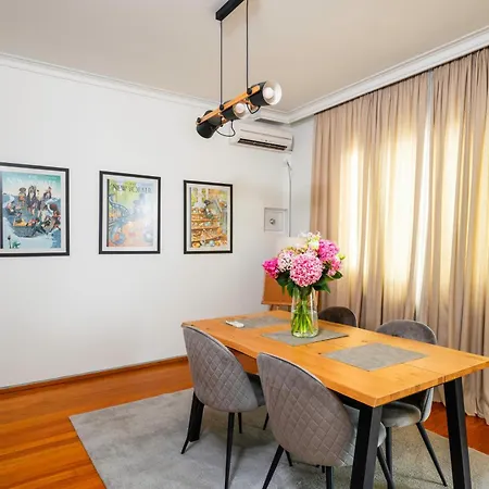 Apartament Charming 2bd In The Heart Of The By Flat Mаnager