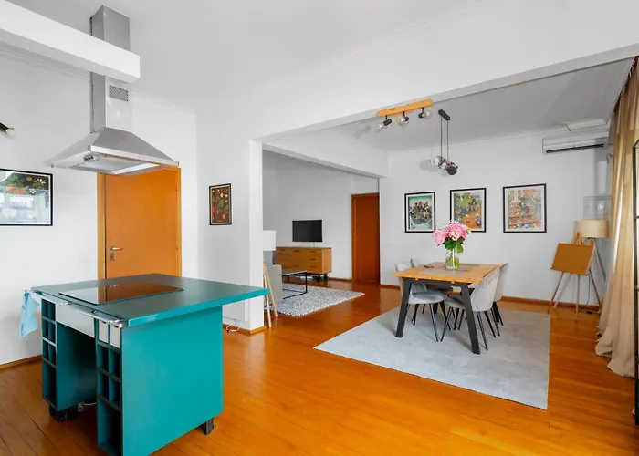 Charming 2bd In The Heart Of The By Flat Mаnager